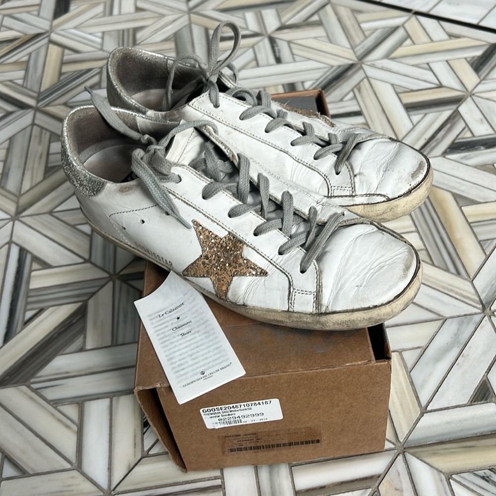 Golden goose superstar sneaker, white/gold, size 38